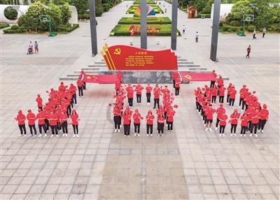 实至名归！官方：哈兰德当选2023环足奖年度最佳球员